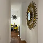 Regueira Gold Com Terraço * Lisboa